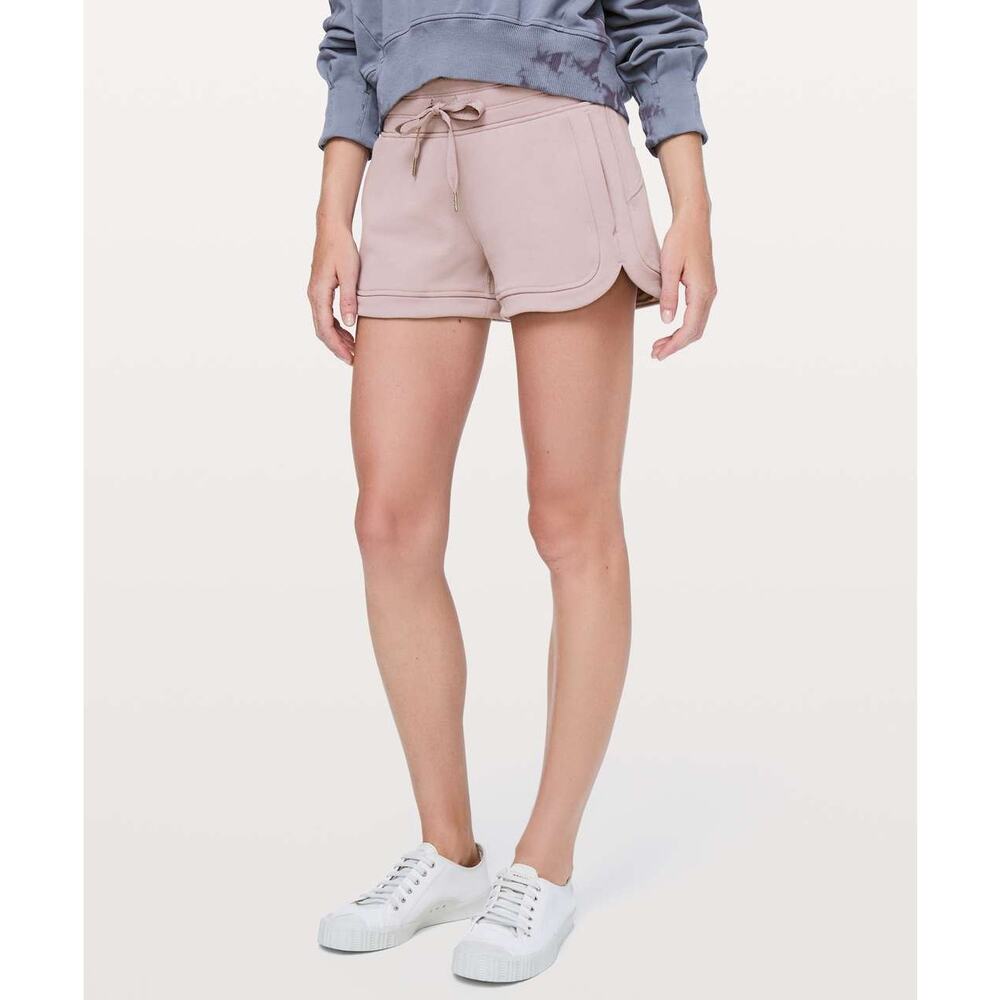Lululemon Hit Reset Short‎ Drawstring Waist Pull On Smoky Blush Womens Size 6